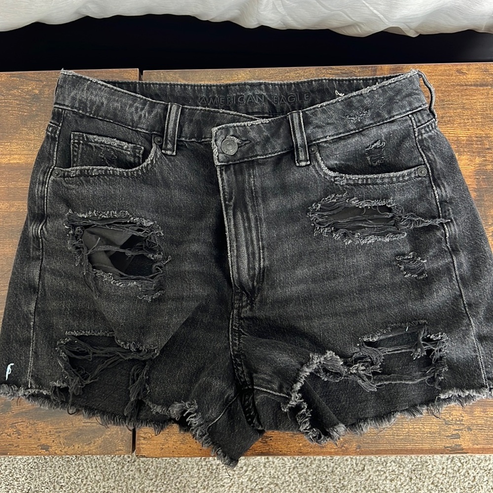 American Eagle Black Distressed Cross Over Shorts